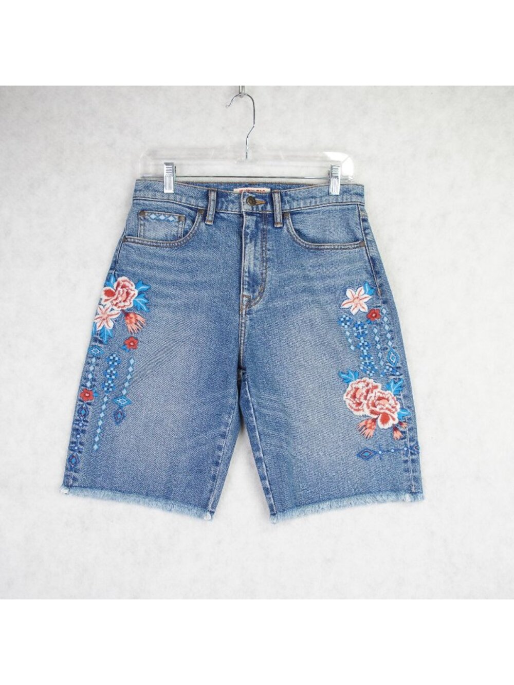 Johnny Was Embroidered Stretch-Denim Kallie Bermuda Shorts Womens Sz W27 X 9"